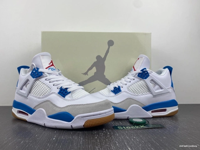 4 DR5415-104 Retro Jordan SB 0816